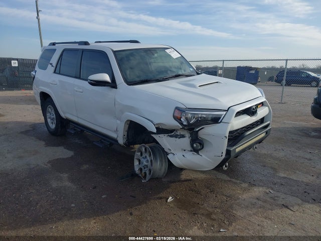 2019 TOYOTA 4RUNNER JTEBU5JR6K5693486 Photo 5