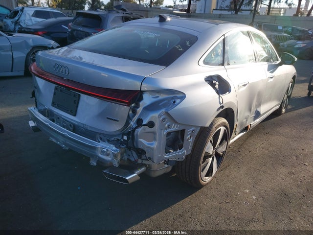 Продажа на аукционе авто 2025 Audi All-new A5 Premium Plus Tfsi Quattro S Tronic, vin: WAU2BCFU6SN096993, номер лота: 44427711