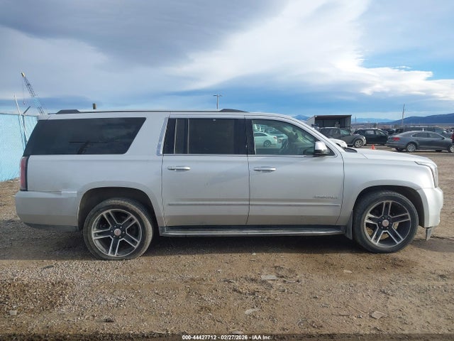 2015 Gmc Yukon Xl 1500 Denali მანქანა იყიდება აუქციონზე, vin: 1GKS2JKJ3FR684761, აუქციონის ნომერი: 44427712