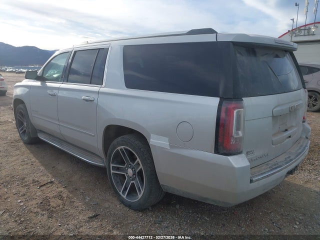 2015 Gmc Yukon Xl 1500 Denali მანქანა იყიდება აუქციონზე, vin: 1GKS2JKJ3FR684761, აუქციონის ნომერი: 44427712