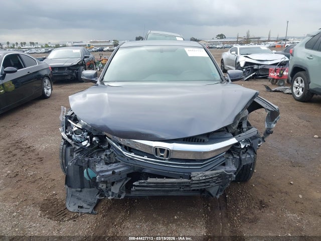1HGCR3F82HA034143 Honda Accord Ex-l V6