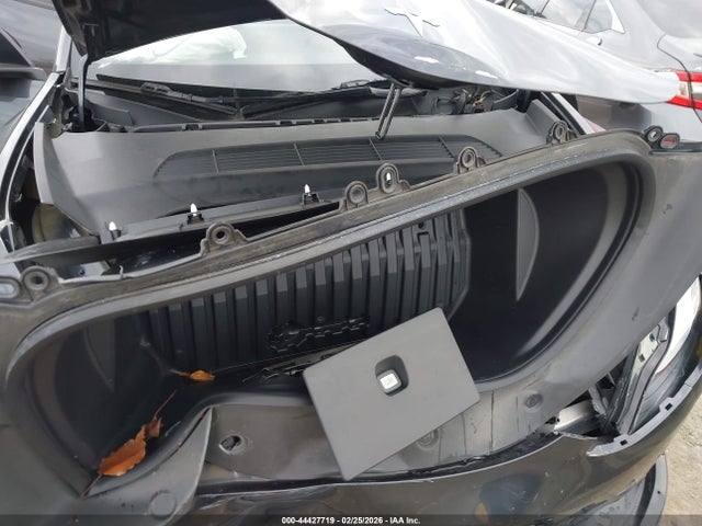 44427719 :رقم المزاد ، 7SAYGDEE7RF014697 vin ، 2024 Tesla Model Y Long Range Dual Motor All-wheel Drive مزاد بيع