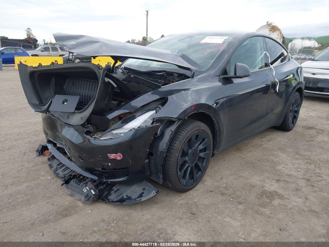 44427719 :رقم المزاد ، 7SAYGDEE7RF014697 vin ، 2024 Tesla Model Y Long Range Dual Motor All-wheel Drive مزاد بيع