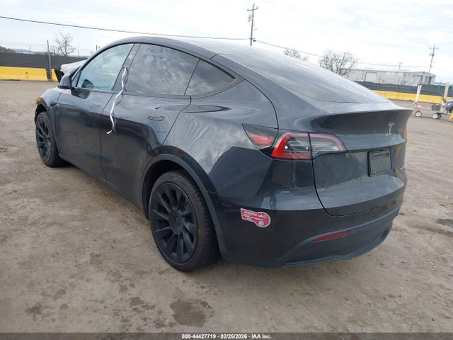 44427719 :رقم المزاد ، 7SAYGDEE7RF014697 vin ، 2024 Tesla Model Y Long Range Dual Motor All-wheel Drive مزاد بيع