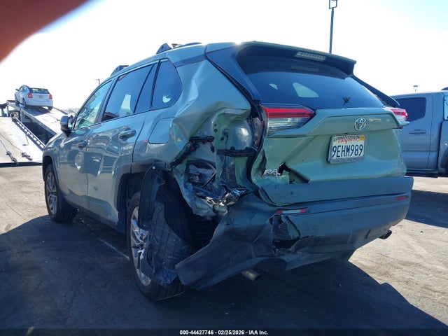 Toyota Rav4 Xle Premium 2022 2T3C1RFV8NW219230 Image 6