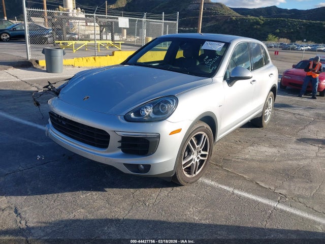 WP1AF2A23FLA35670 Porsche Cayenne Diesel
