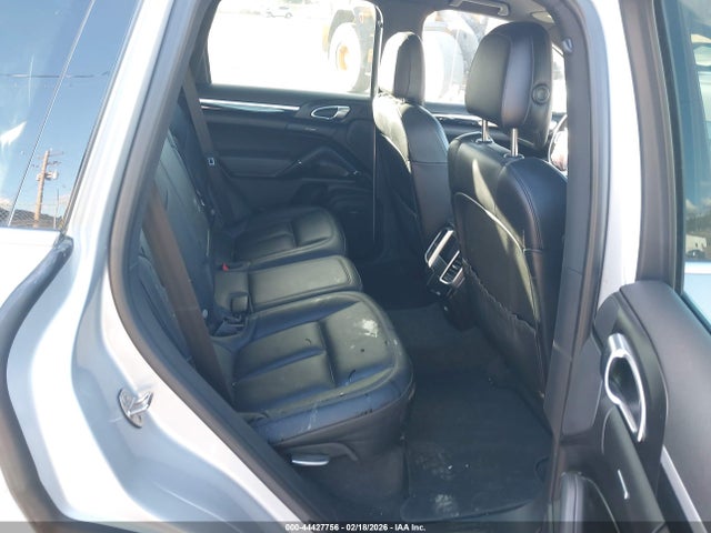 WP1AF2A23FLA35670 Porsche Cayenne Diesel