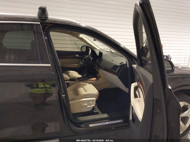 2023 AUDI Q5 WA1EAAFY0P2009229 Photo 4