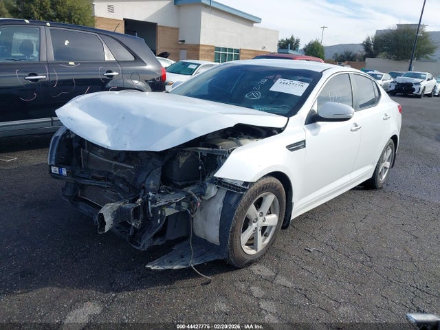 KIA Optima Lx 2015 KNAGM4A73F5574879 Image 2