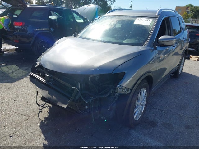 Продаж на аукціоні авто 2020 Nissan Rogue Sv Fwd, vin: KNMAT2MT0LP534560, номер лоту: 44427833