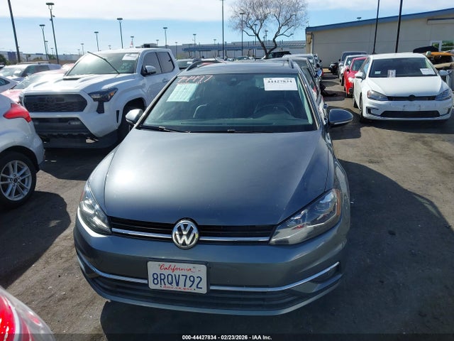 3VWY57AU1KM512832 Volkswagen Golf Sportwagen 1.4t S/1.4t Se