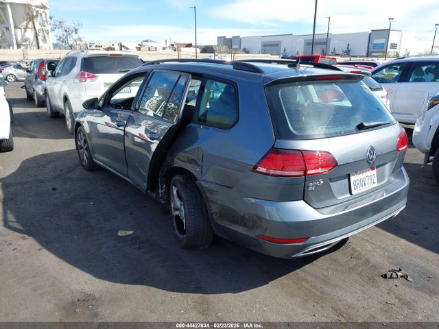 2019 VOLKSWAGEN GOLF SPORTWAGEN 3VWY57AU1KM512832 Photo 2
