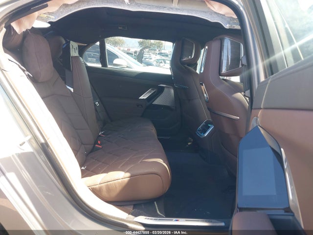 2024 BMW I7 WBY53EJ0XRCP46331 Photo 7