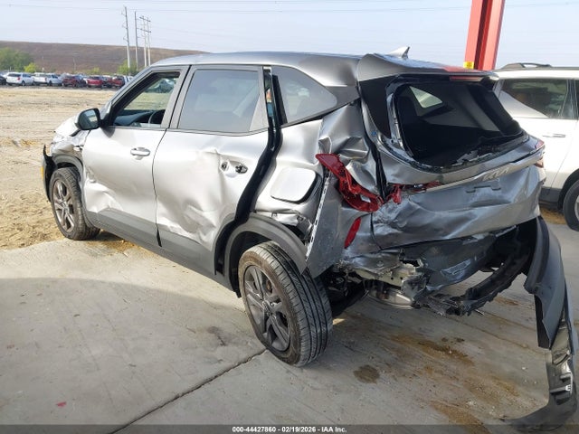 2023 KIA SELTOS KNDEPCAA9P7370620 Photo 2