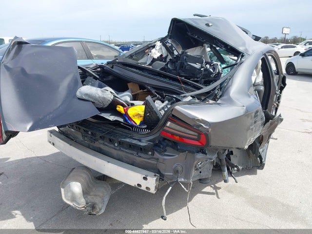 2C3CDXBG2LH254480 Dodge Charger Sxt Rwd