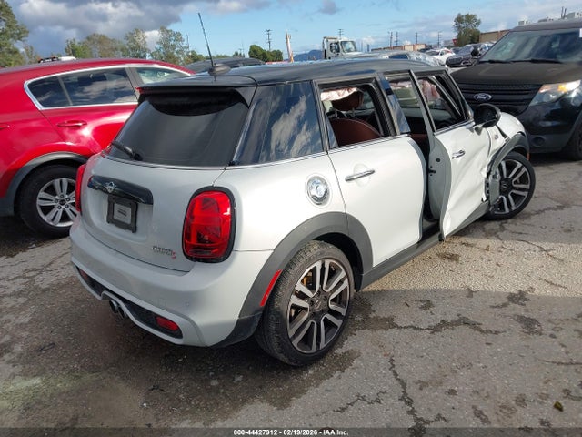 2021 MINI HARDTOP WMWXU9C06M2P15052 Photo 3