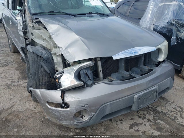 44427936 :رقم المزاد ، 5GADS13S352184409 vin ، 2005 Buick Rainier Cxl مزاد بيع