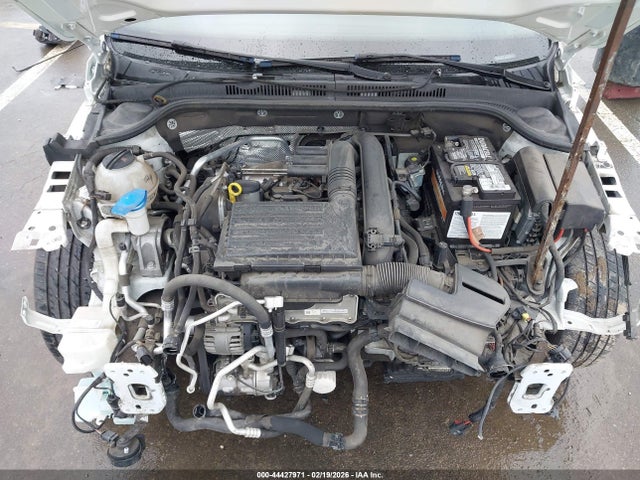 44427971 :رقم المزاد ، 3VW2B7AJ4HM322519 vin ، 2017 Volkswagen Jetta 1.4t S مزاد بيع