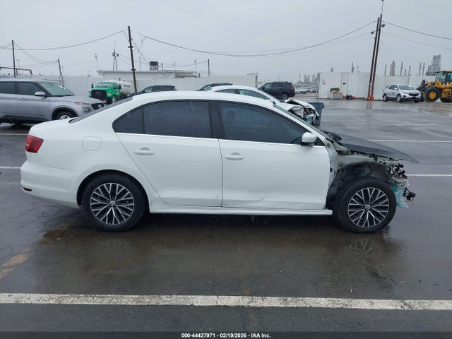44427971 :رقم المزاد ، 3VW2B7AJ4HM322519 vin ، 2017 Volkswagen Jetta 1.4t S مزاد بيع