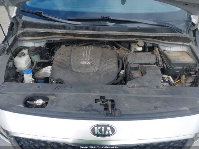 KNDMB5C1XG6175277 KIA SEDONA LX