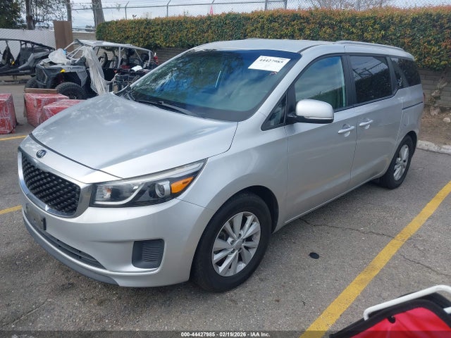 KNDMB5C1XG6175277 KIA SEDONA LX