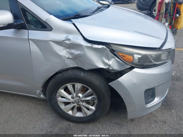 KNDMB5C1XG6175277 KIA SEDONA LX