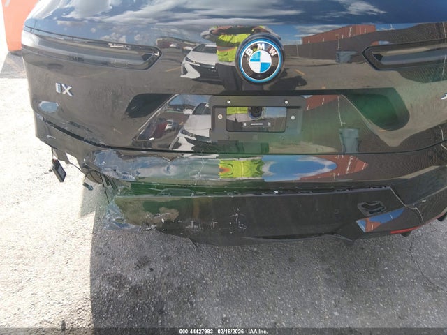 44427993 :رقم المزاد ، WB523CF09RCP90639 vin ، 2024 Bmw Ix Xdrive50 مزاد بيع