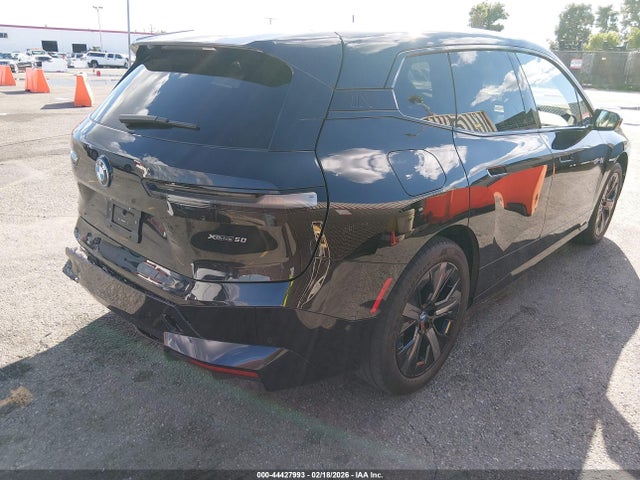 44427993 :رقم المزاد ، WB523CF09RCP90639 vin ، 2024 Bmw Ix Xdrive50 مزاد بيع