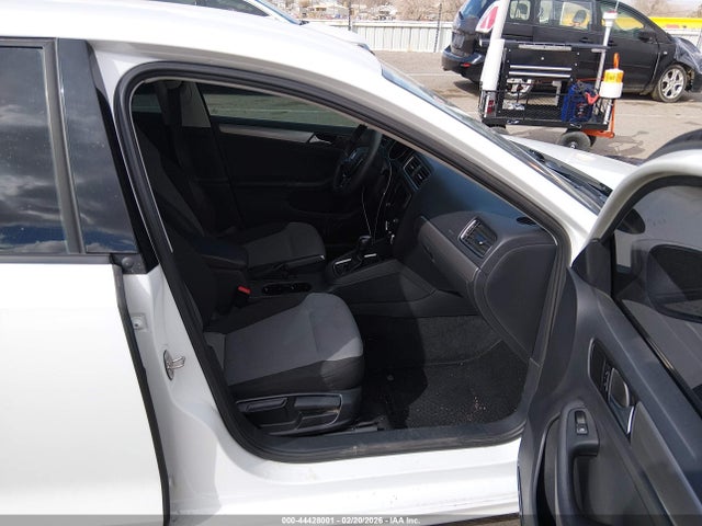 Продаж на аукціоні авто 2018 Volkswagen Jetta 1.4t S, vin: 3VW2B7AJ7JM248342, номер лоту: 44428001