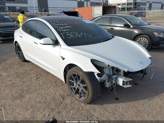 2022 TESLA MODEL 3 5YJ3E1EB9NF130642 Photo 0