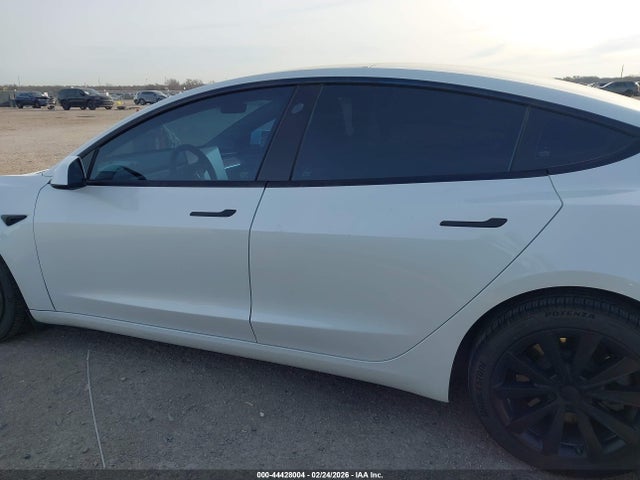 Продаж на аукціоні авто 2022 Tesla Model 3 Long Range Dual Motor All-wheel Drive, vin: 5YJ3E1EB9NF130642, номер лоту: 44428004