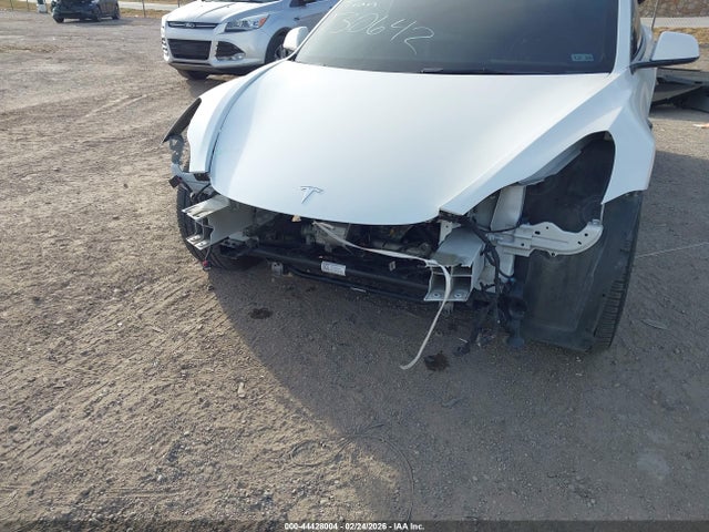 2022 TESLA MODEL 3 5YJ3E1EB9NF130642 Photo 5