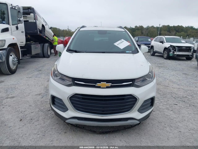 KL7CJLSB1JB692461 Chevrolet Trax Lt
