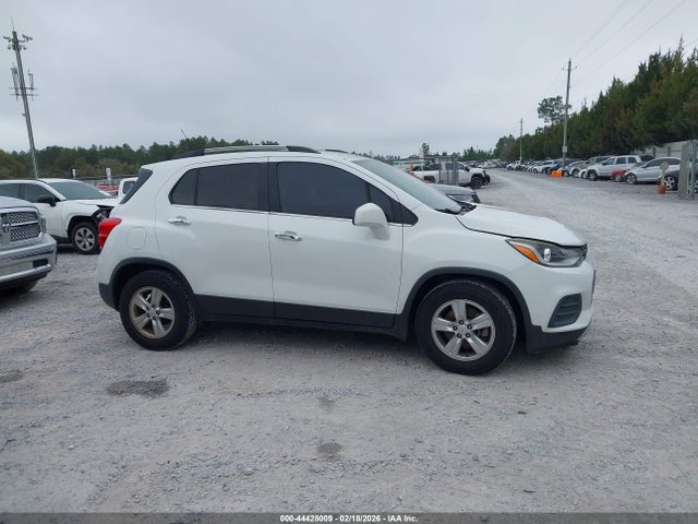 KL7CJLSB1JB692461 Chevrolet Trax Lt