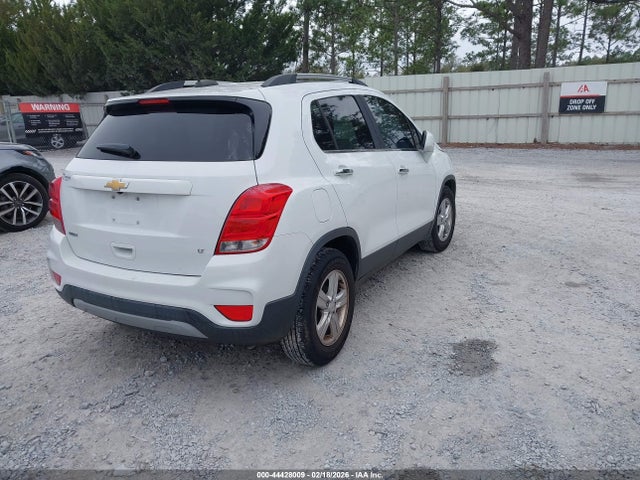 KL7CJLSB1JB692461 Chevrolet Trax Lt