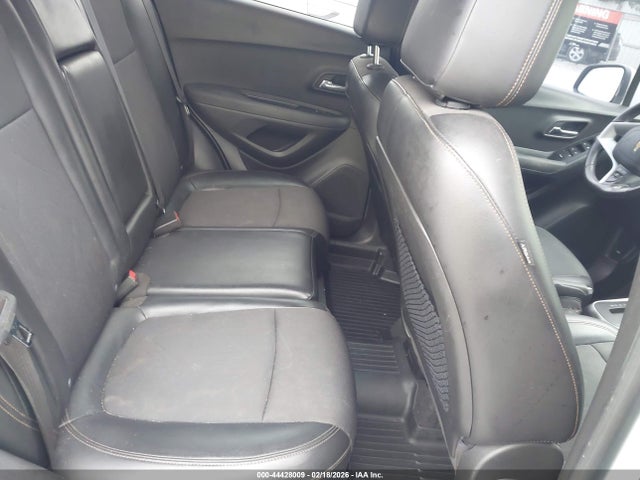 KL7CJLSB1JB692461 Chevrolet Trax Lt