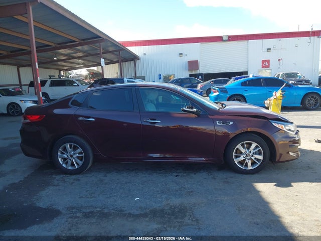 5XXGT4L34HG156121 KIA Optima Lx