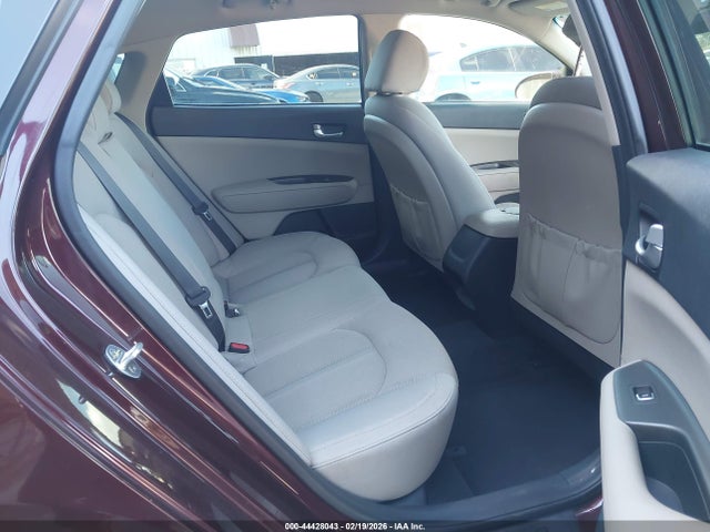 5XXGT4L34HG156121 KIA Optima Lx
