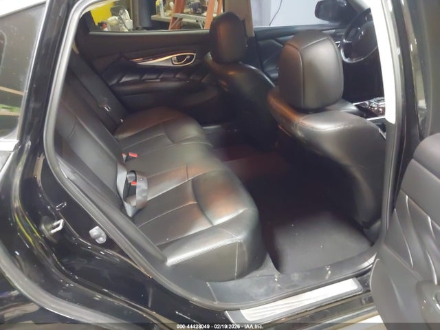 44428049 :رقم المزاد ، JN1BY1PR3HM210045 vin ، 2017 Infiniti Q70l 3.7x مزاد بيع