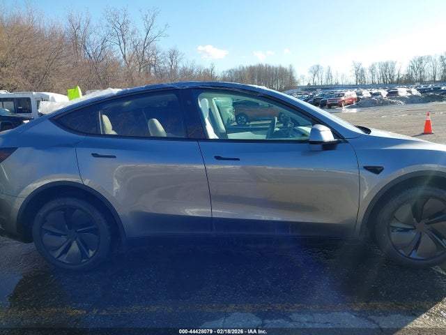 Продаж на аукціоні авто 2026 Tesla Model Y Long Range Launch Series/premium All-wheel Drive, vin: 7SAYGDEE7TF567082, номер лоту: 44428079