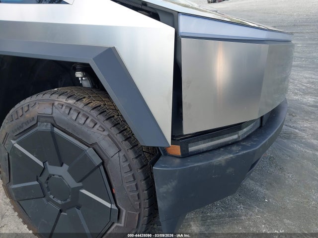 44428090 :رقم المزاد ، 7G2CEHEE3RA052720 vin ، 2024 Tesla Cybertruck Cyberbeast مزاد بيع
