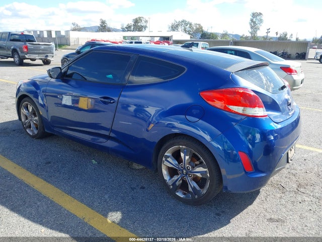2016 HYUNDAI VELOSTER KMHTC6AD7GU260659 Photo 2