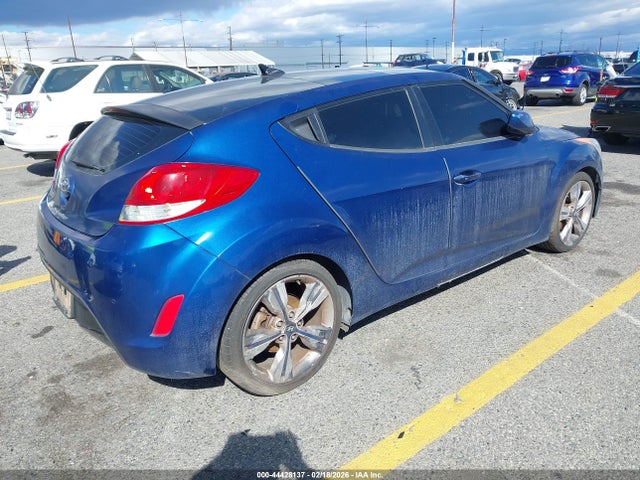 2016 HYUNDAI VELOSTER KMHTC6AD7GU260659 Photo 3