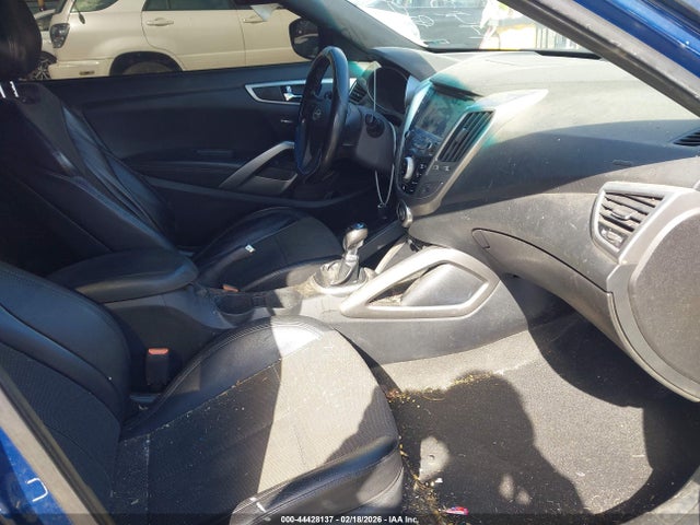 2016 HYUNDAI VELOSTER KMHTC6AD7GU260659 Photo 4