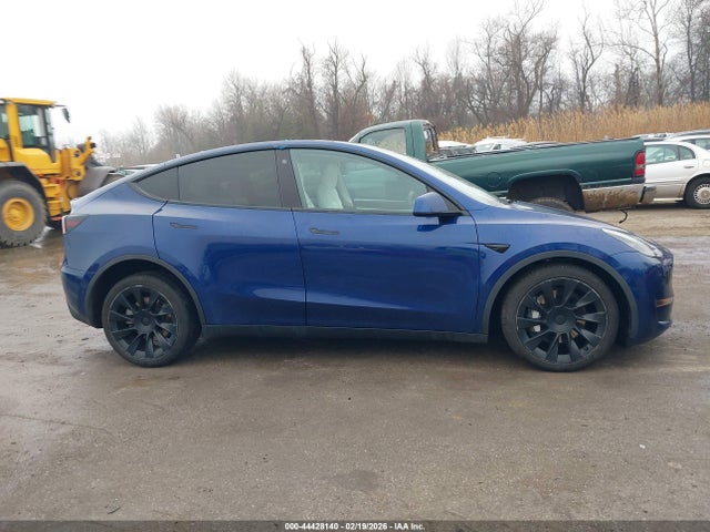 Продаж на аукціоні авто 2021 Tesla Model Y Long Range Dual Motor All-wheel Drive, vin: 5YJYGDEE1MF067420, номер лоту: 44428140