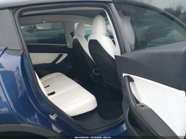Продаж на аукціоні авто 2021 Tesla Model Y Long Range Dual Motor All-wheel Drive, vin: 5YJYGDEE1MF067420, номер лоту: 44428140