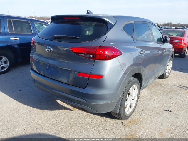 KM8J23A48MU313325 Hyundai TUCSON SE