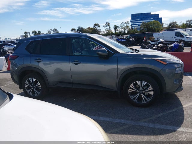 5N1BT3BAXPC683420 Nissan Rogue Sv Fwd