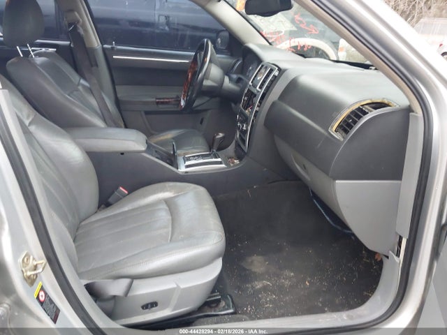 2005 Chrysler 300c მანქანა იყიდება აუქციონზე, vin: 2C3AA63H25H105751, აუქციონის ნომერი: 44428294