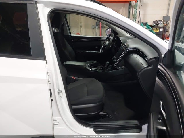 5NMJBCAE9PH195021 Hyundai TUCSON SEL